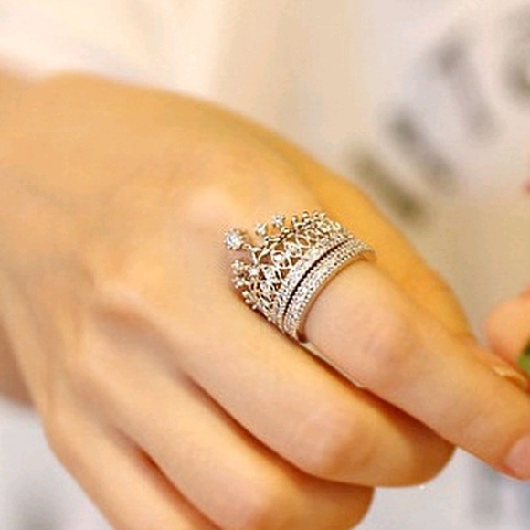 Crown & Band Ring Set 2 Piece Set - Picture 5 of 5